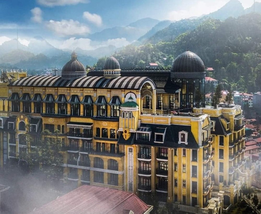 Muong Hoa Station at Sun Plaza Sa Pa – starting point for Fansipan peak excursions, funicular train and Sapa travel packages