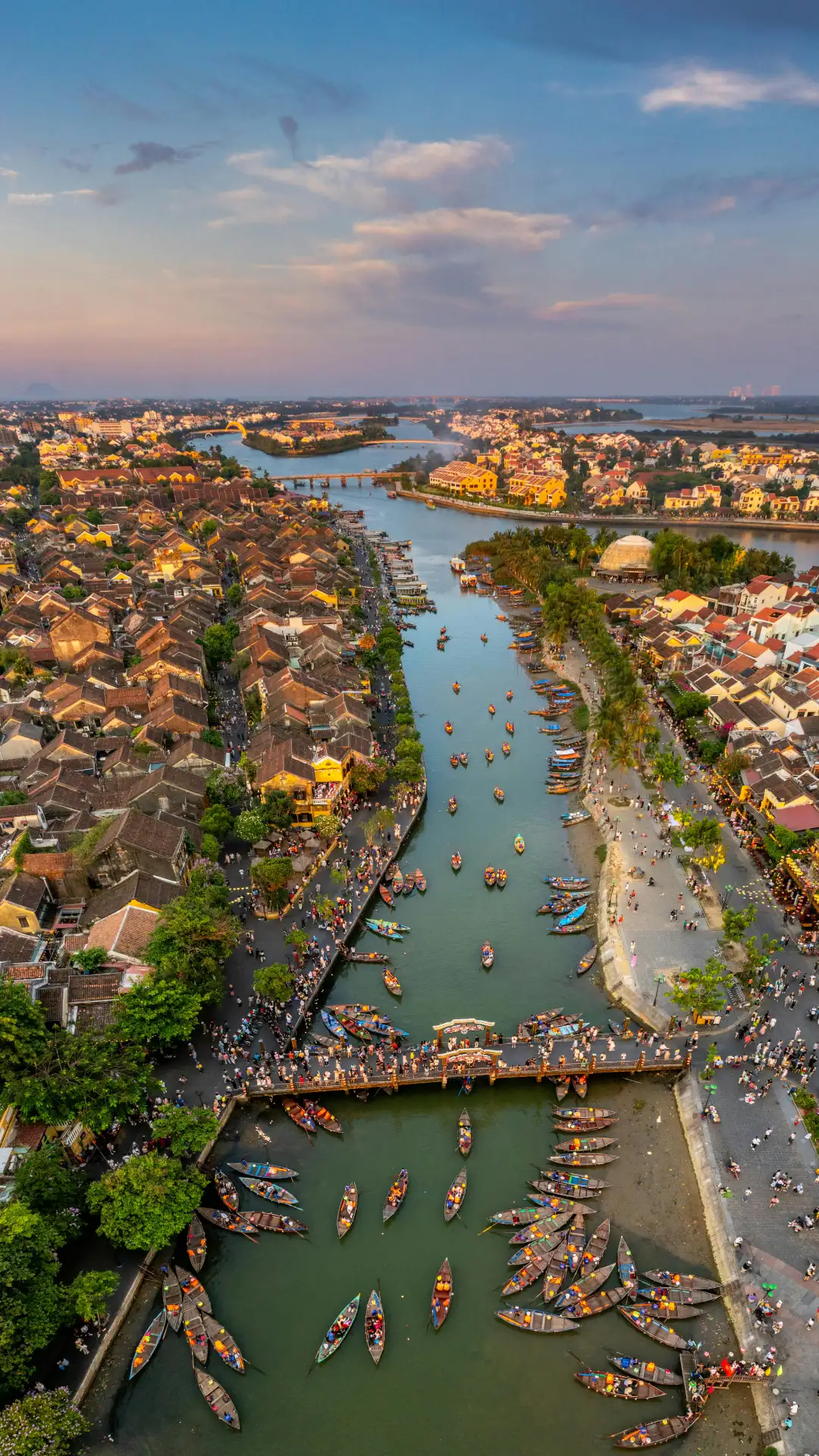 Hoi An Ancient Town, a must-visit tourist attraction in central Vietnam