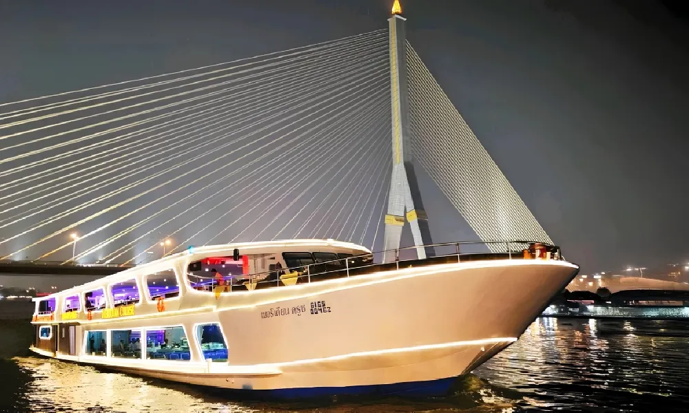 Meridian Cruise, a unique dinner cruise experience in Bangkok