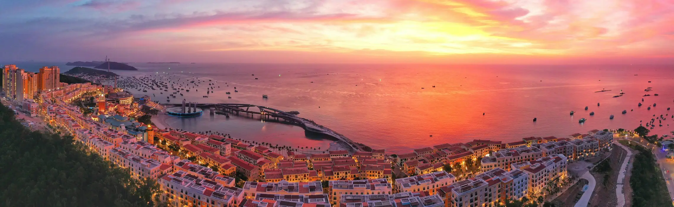 Phu Quoc is a highly recommended destination to see another view of Vietnam.