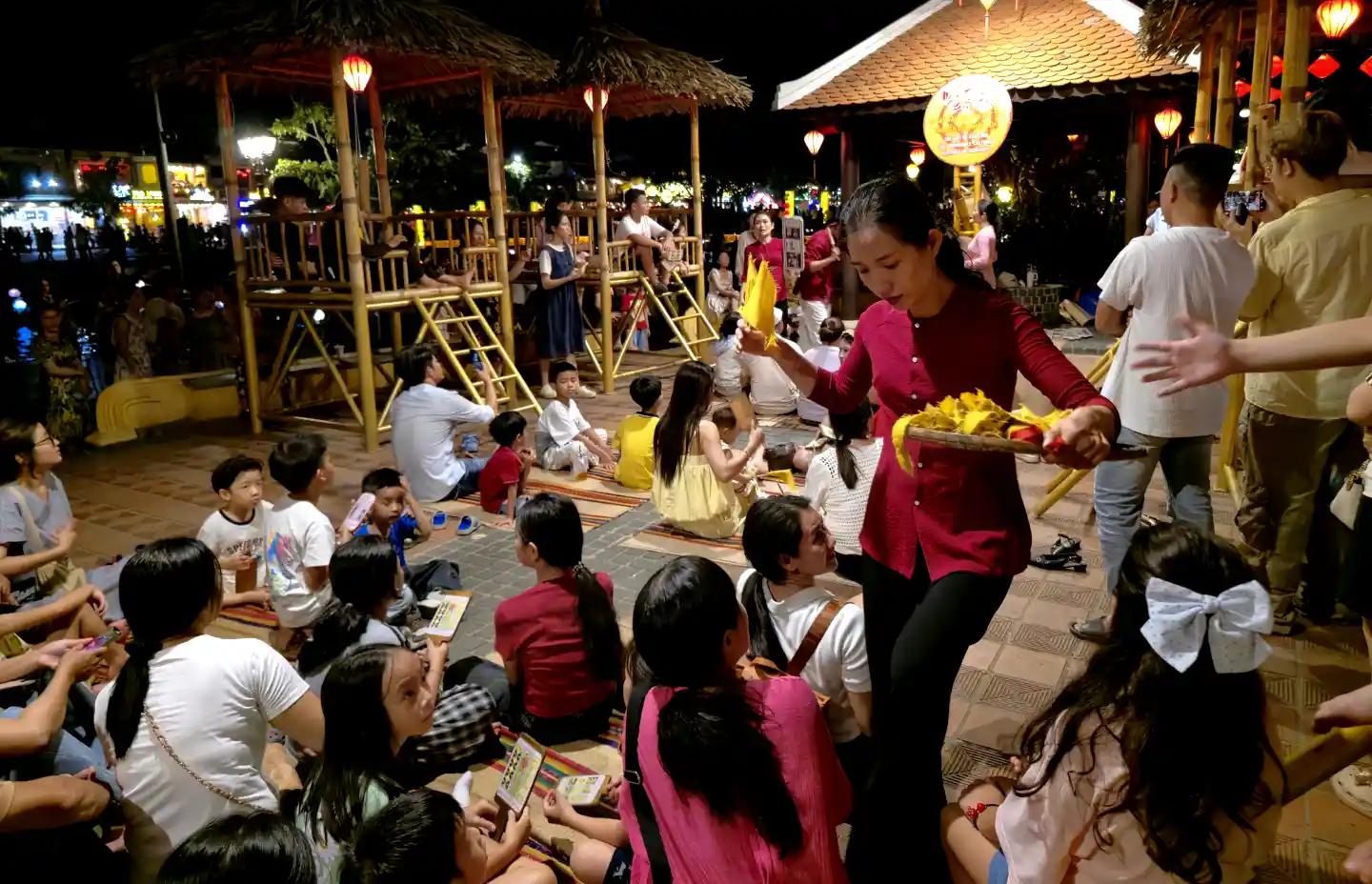 Bai Choi opera and its audience in Hoi An