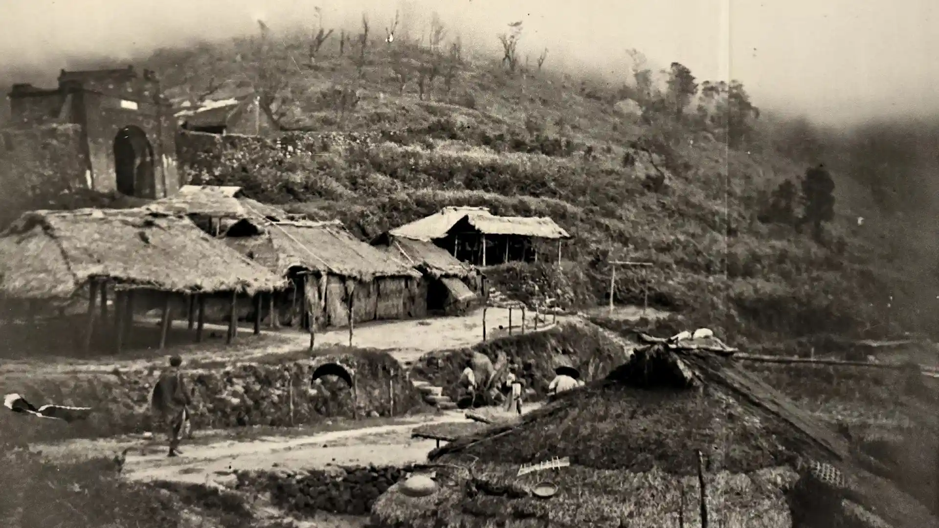 Hai Van Gate in 1898, during the Nguyen Dynasty