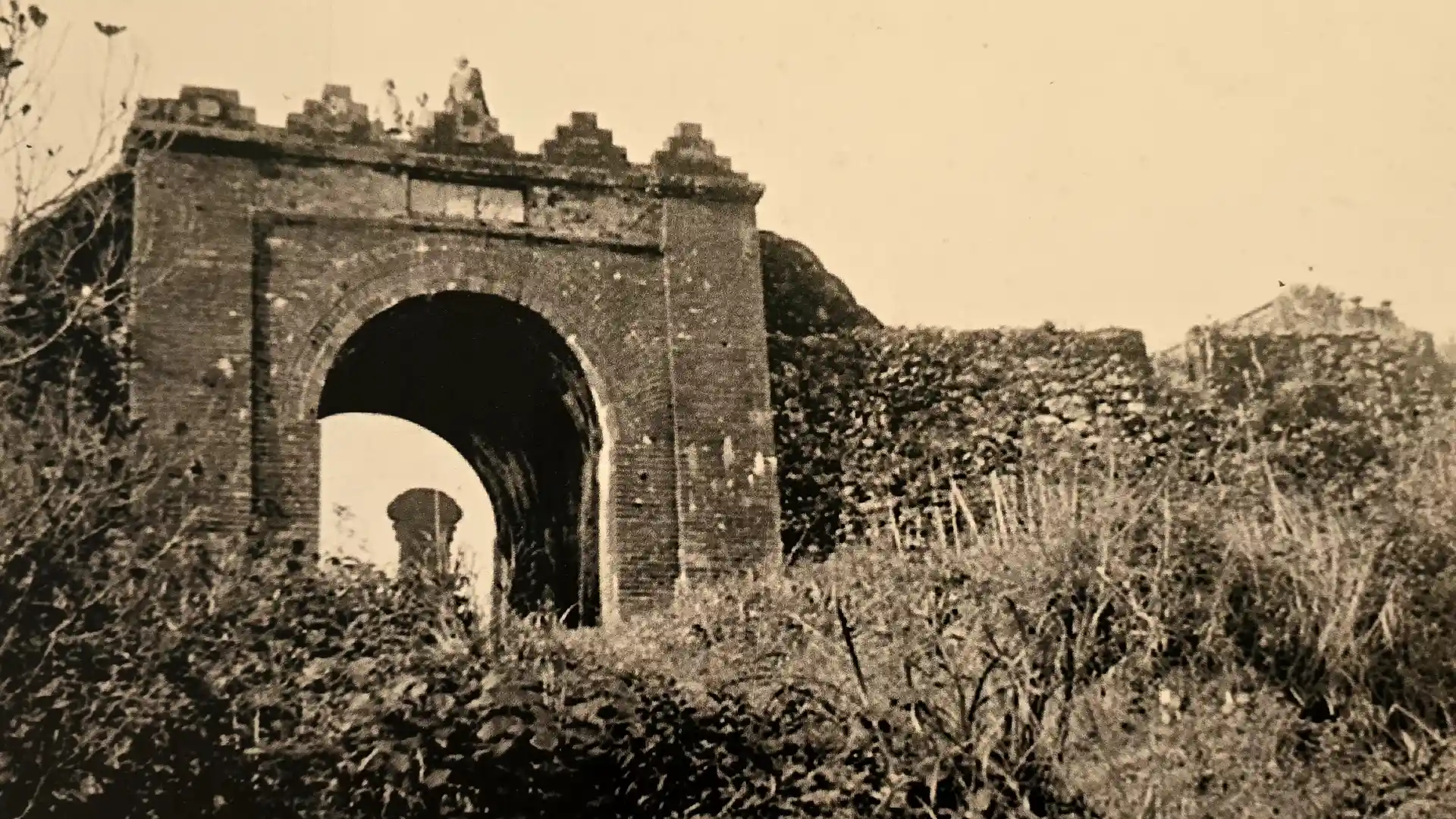 Hai Van Gate during the French colonial period